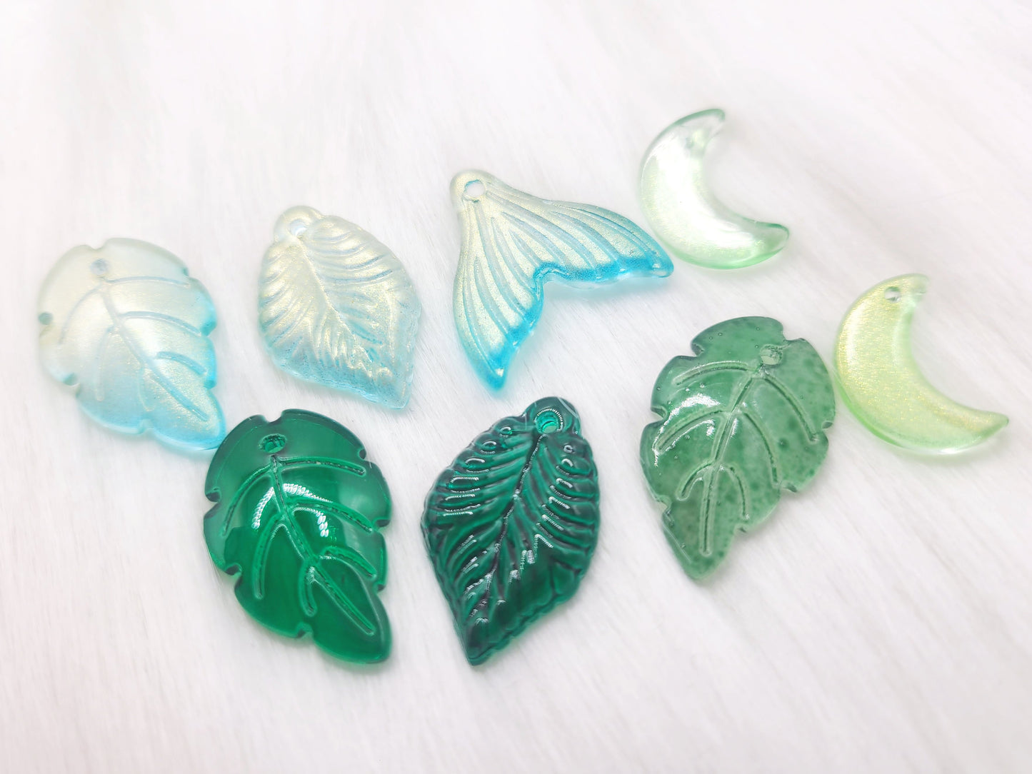 *WHOLESALE XS-M RANDOM Mini Moldavite Charm Mystery Pendant